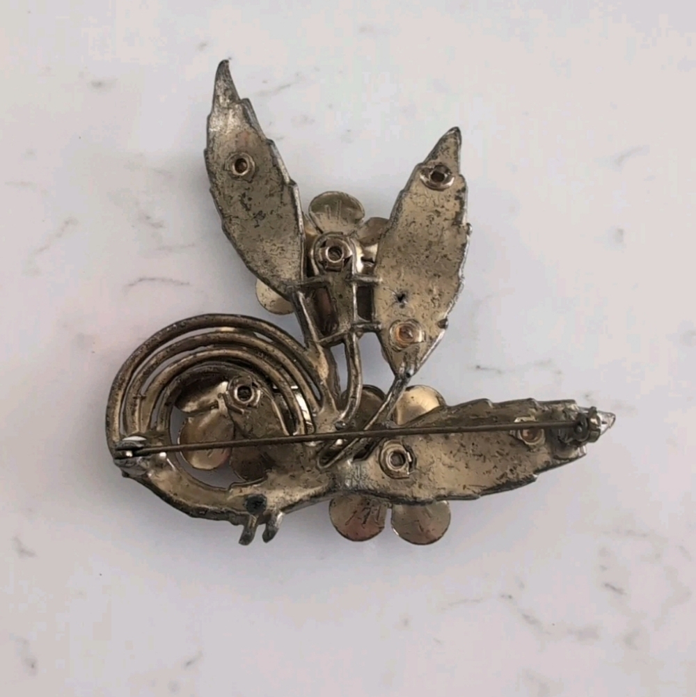 Vintage Gold Tone Floral Brooch Milk Glass Cabochon Faux Pearl Mid Century - Picture 3 of 6